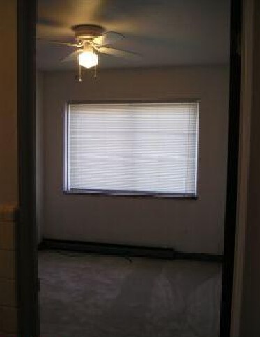 Building Photo - 8009-8053 Gravois