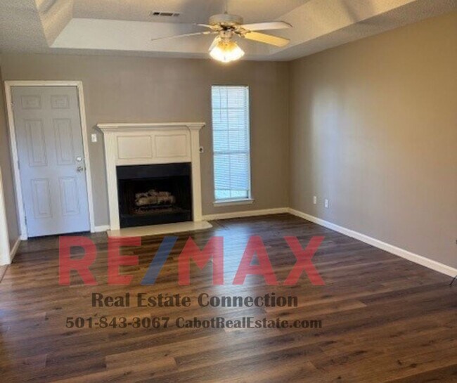 Foto del edificio - Sorry No Smoking and Pets Permitted with Restrictions