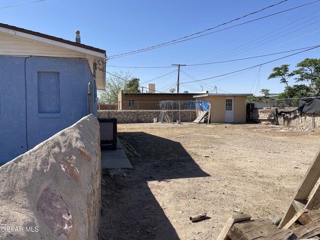 Building Photo - 5330 Delta Dr