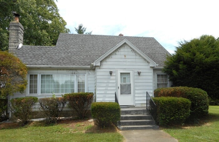Primary Photo - West Side Evansville