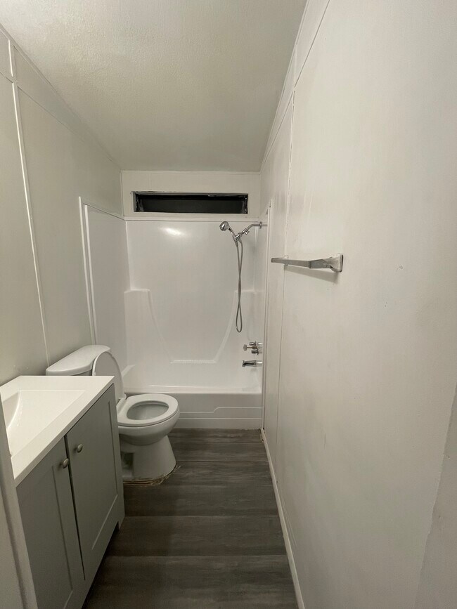 Photo - 2134 Fruitvale Ave Apartment