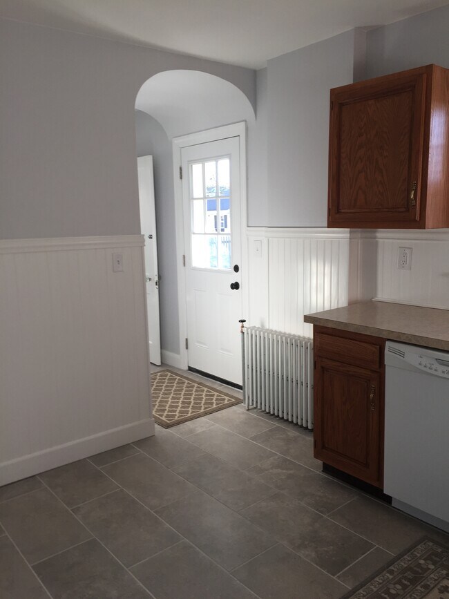 Kitchen - 806 Broadway