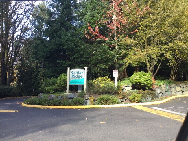 Foto del edificio - CUTE REDMOND CONDO NEAR MICROSOFT!