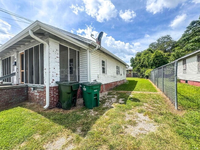 Photo - 516 Roosevelt Ave House