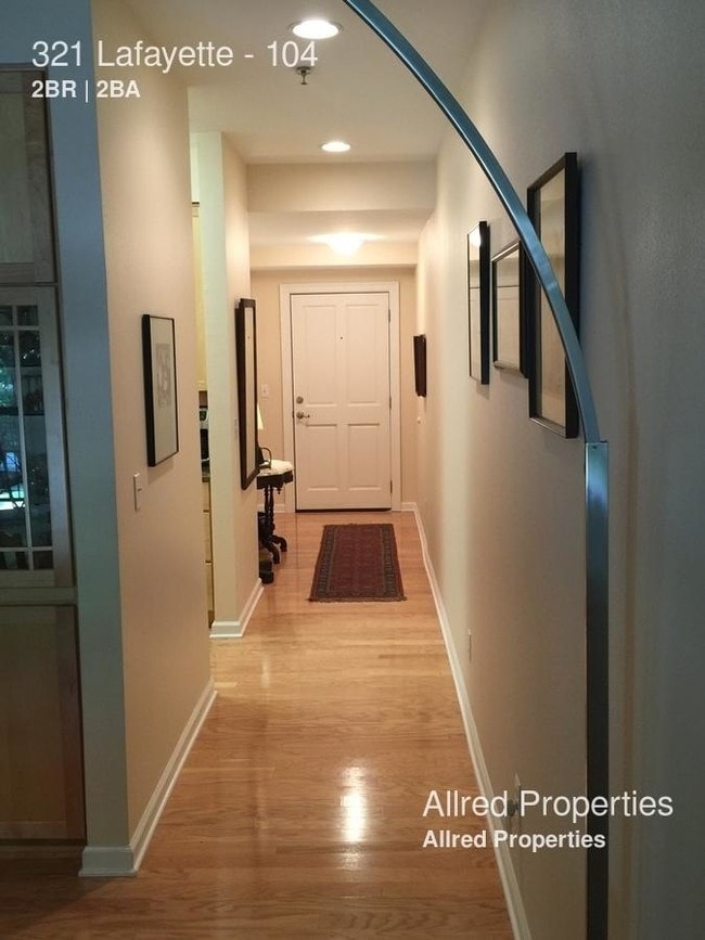 Building Photo - 2 bedroom in Fayetteville AR 72701
