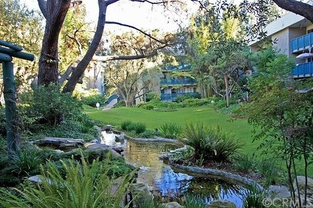 Foto del edificio - 576 N Bellflower Blvd