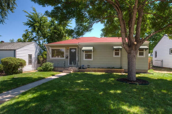 Photo - 3820 S Cherokee St House