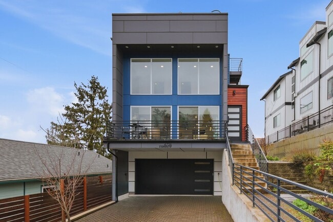 Building Photo - 4726 S Juneau St