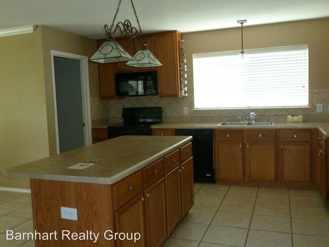 Foto del edificio - 324 Highland Glen Dr