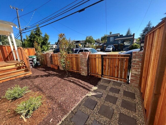 Photo - 4331-4333 Brookdale Apartment