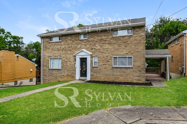 Foto del edificio - Gorgeous 5 BR in Pittsburgh!