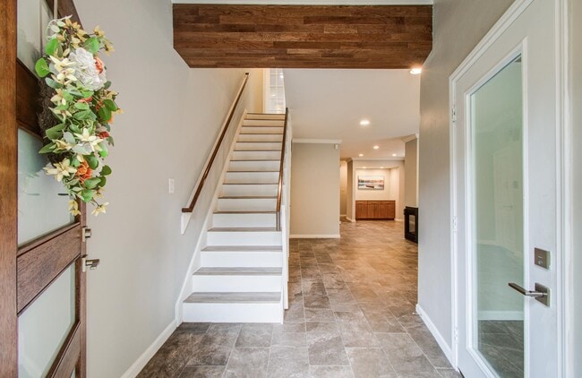 Building Photo - 12625 Memorial Dr