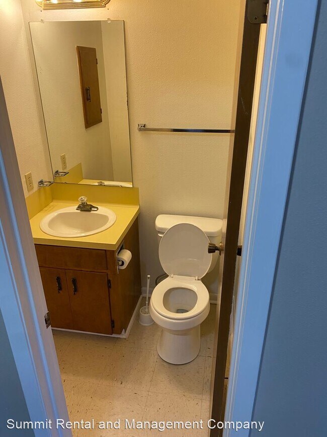 2 br, 1.5 bath House 103 B Tampico Court House Rental in Victoria, TX