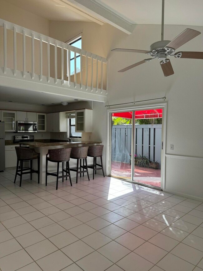 Foto del edificio - 429 N Cypress Dr