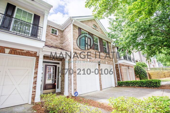 Primary Photo - 3 Bedroom Townhome for Rent- Peachtree Ridge School District!
