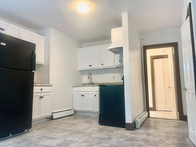 kitchen - 15 School St