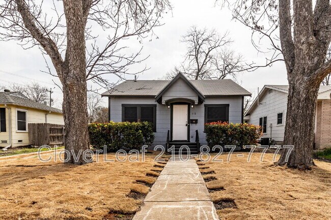 Foto del edificio - 112 W Hermine Blvd