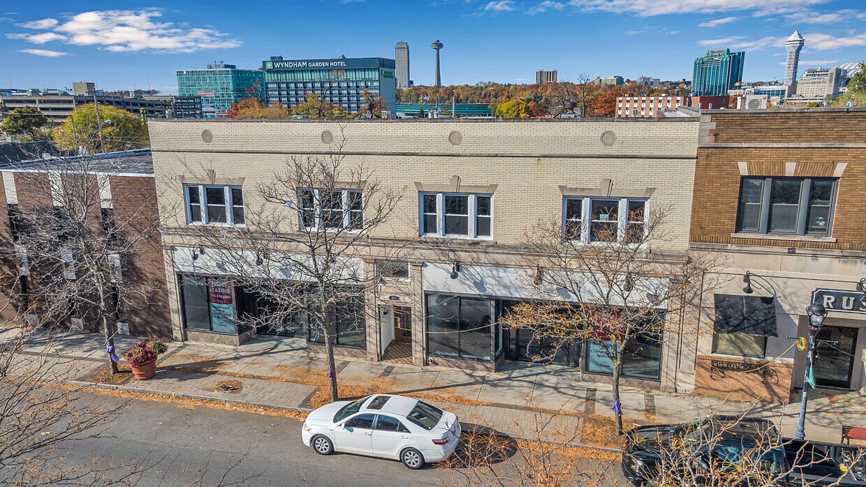 460 3rd St, Niagara Falls, NY 14301 460 3rd St Niagara Falls, NY