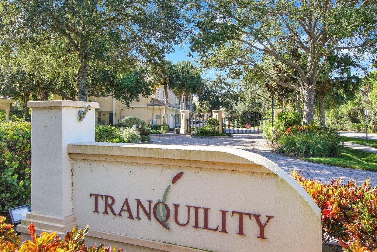 Foto principal - 12643 SE Old Cypress Dr