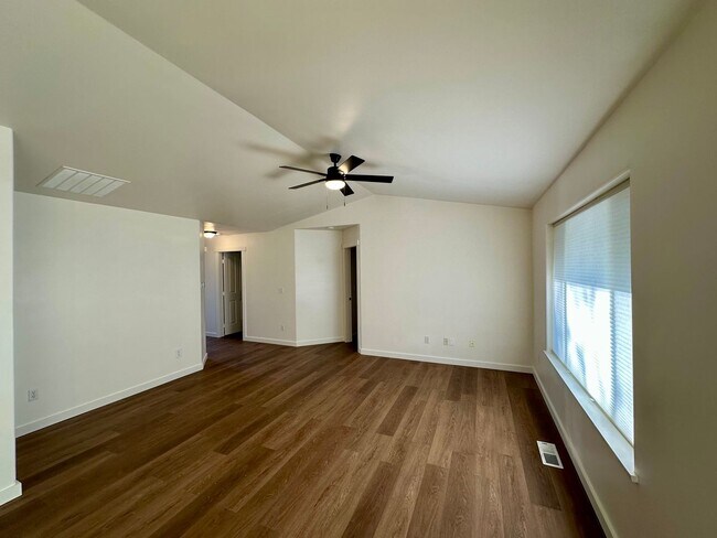 Foto del edificio - 4382 Lateener Ln