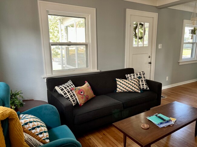 Living room/front door to front porch - 3104 c ave ne