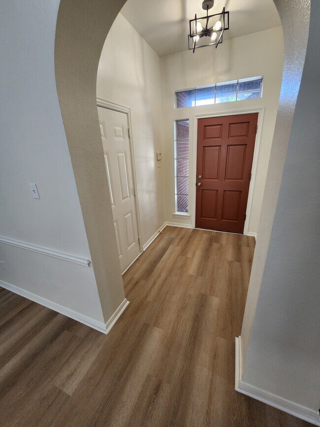 Foto del edificio - 13778 Sablesprings Ln