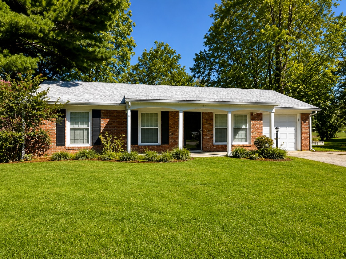 Heart of Middletown Home! - Heart of Middletown Home!