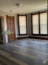 Building Photo - 188 Marion Ave