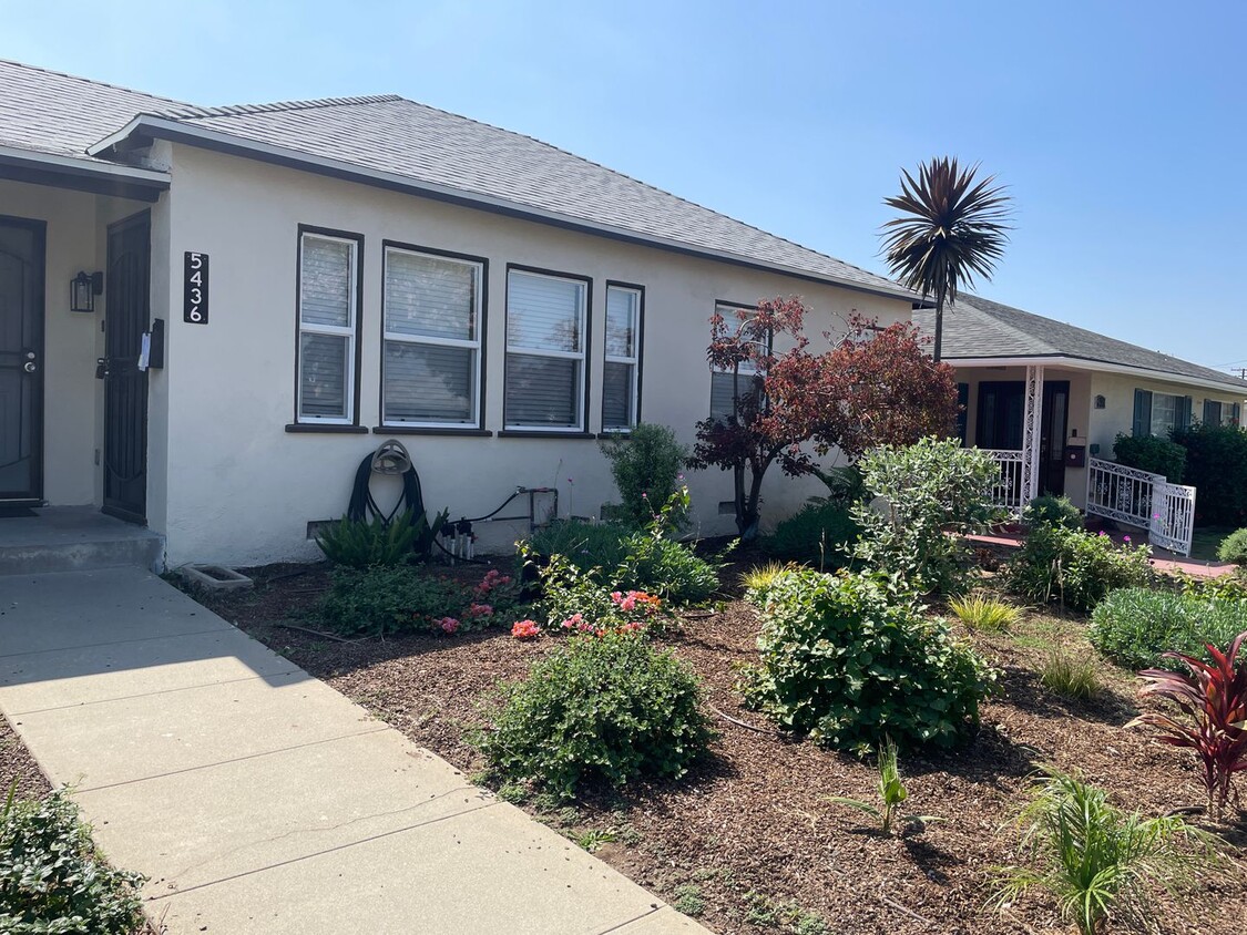 Primary Photo - East Los Angeles Duplex - Ready for Immedi...