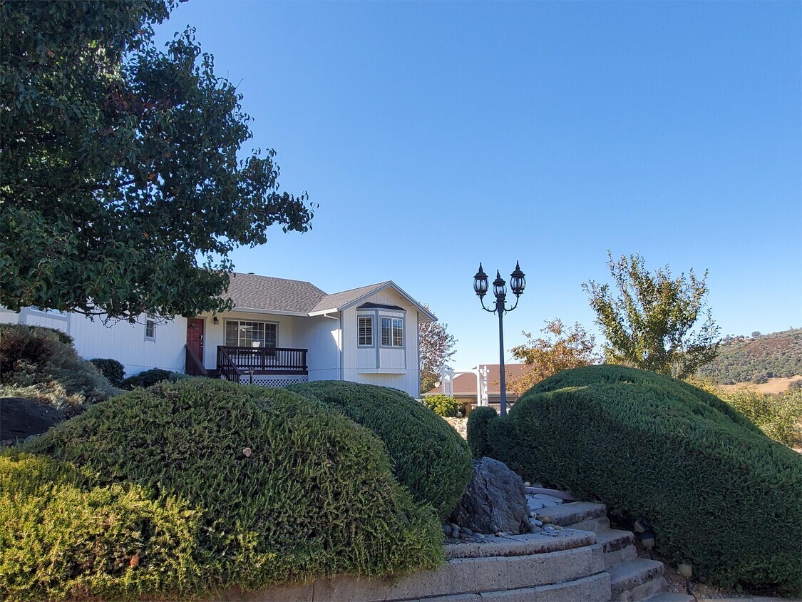 Foto principal - 13011 Sylva Ln