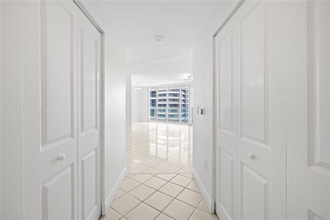 Foto del edificio - 1250 S Miami Ave