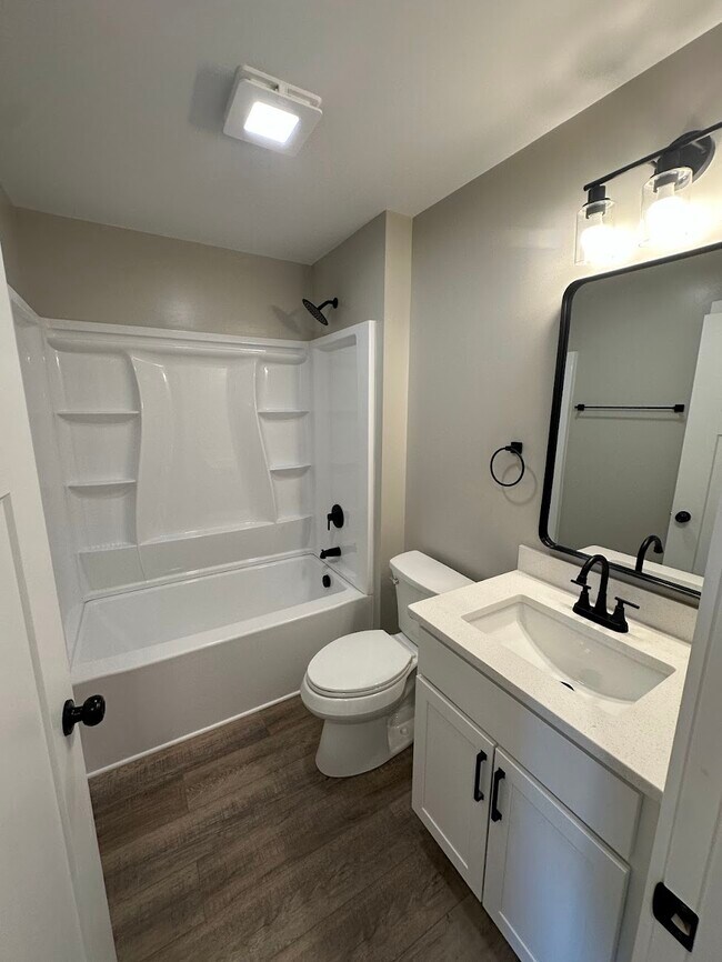 Building Photo - 17 Wortz Dr