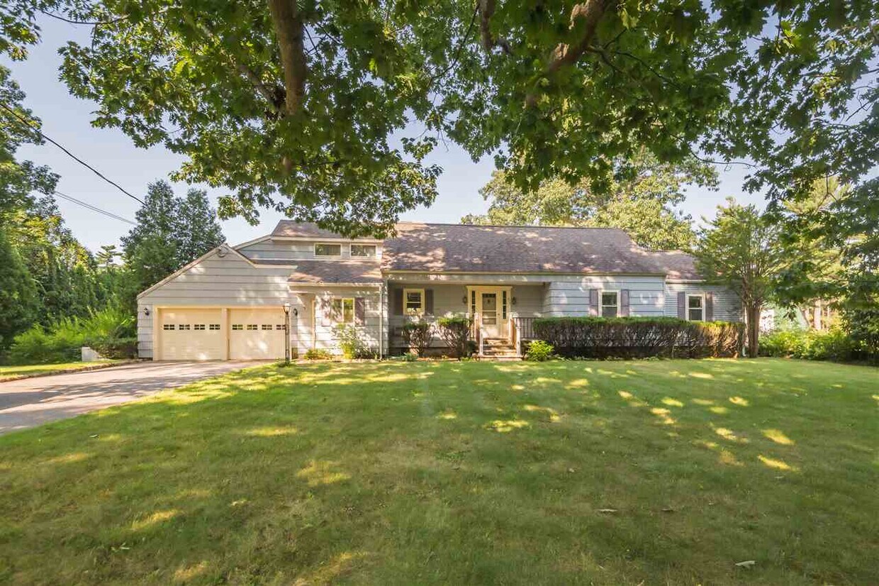 Primary Photo - 675 Central Rd
