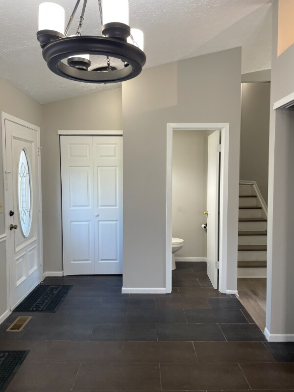 Building Photo - 1208 Snohomish Ave