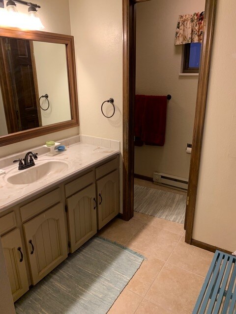 Master Bathroom - 1417 Antero Dr House