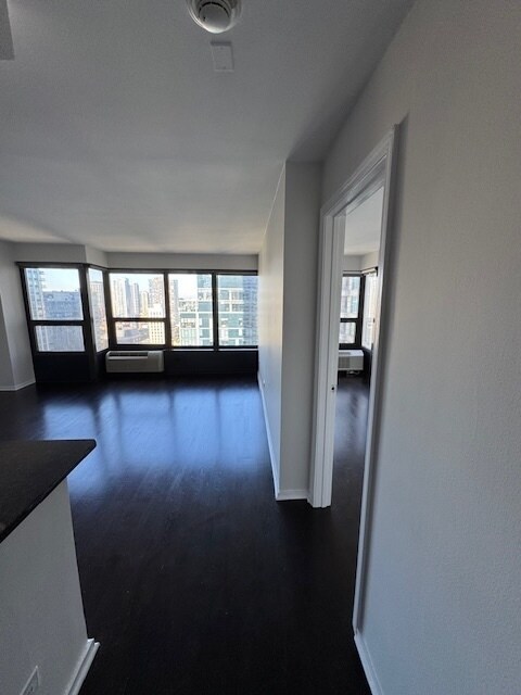 Building Photo - 30 E Huron St