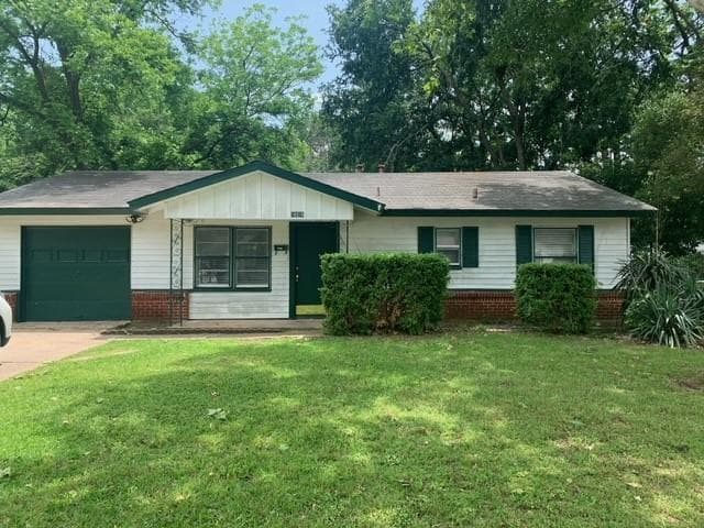 Primary Photo - 1016 Rancho Dr