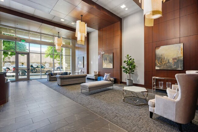 Foto del edificio - Downtown Raleigh Penthouse with Stunning View