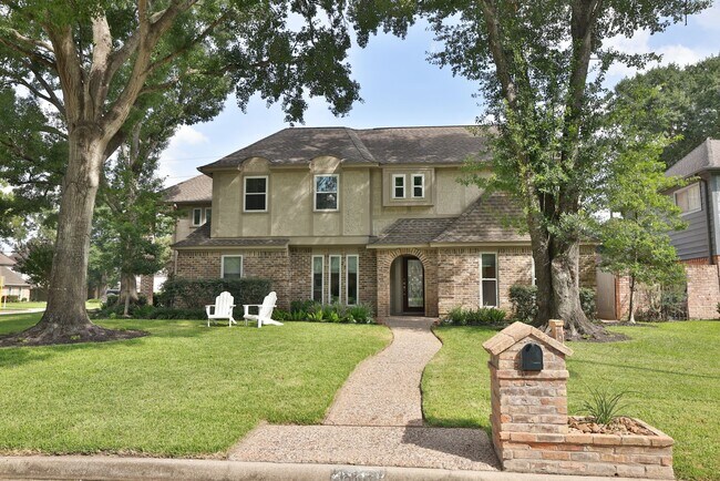 Foto del edificio - 9203 Godstone Ln