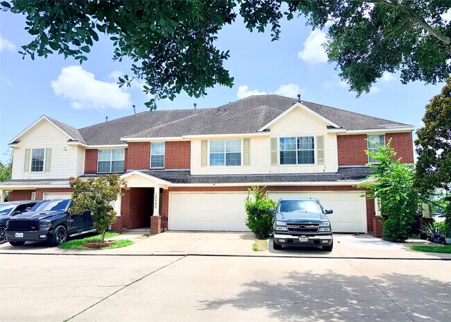 Foto del edificio - 12505 Venus Park Ln