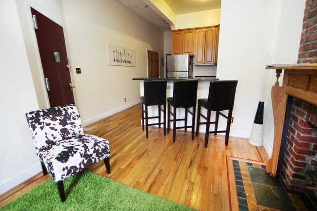 Building Photo - 127 W 136th St