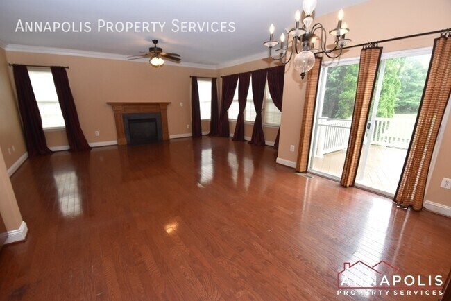 Building Photo - 1606 Stern Ct