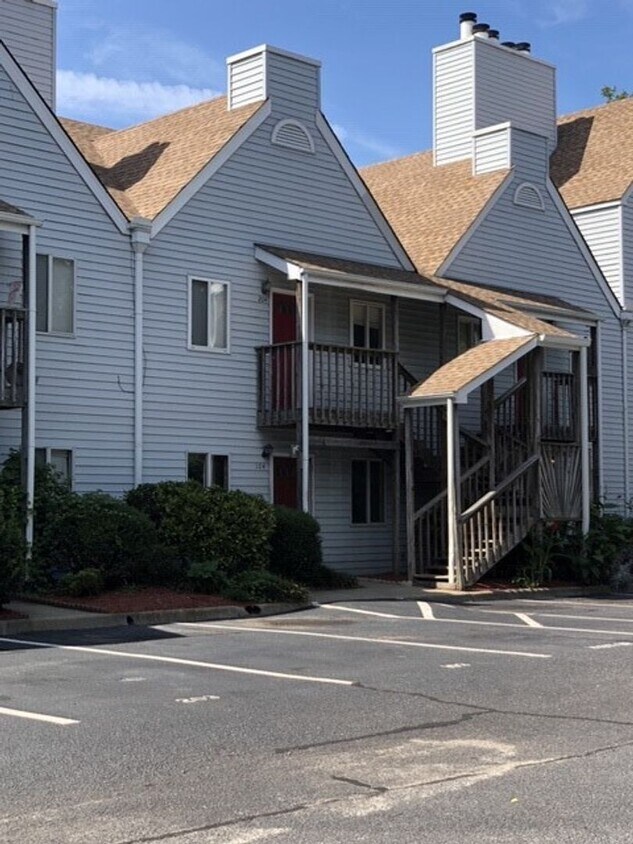 Primary Photo - Colonial Heights