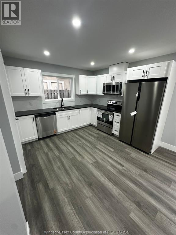 Photo du bâtiment - 819 Frank Ave