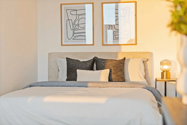 Photo du bâtiment - 500 Upper Wellington