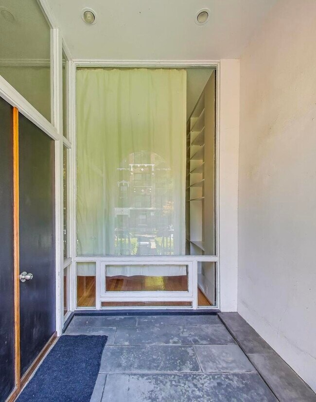 Foto del edificio - 5203 S Dorchester Ave