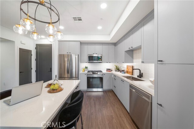 Foto principal - 565 Anton Blvd