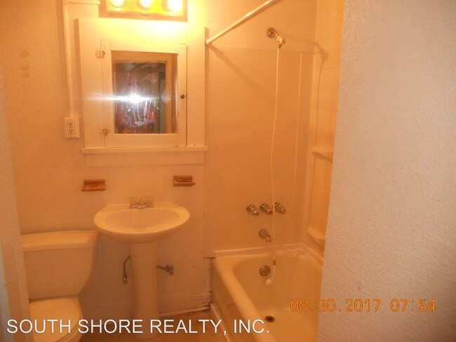 Foto del edificio - 514 6TH St