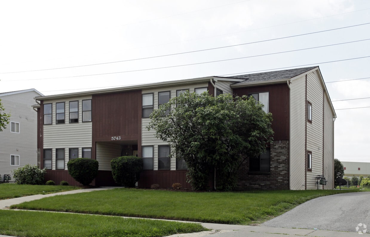 Building Photo - 5743 Ryewyck Dr