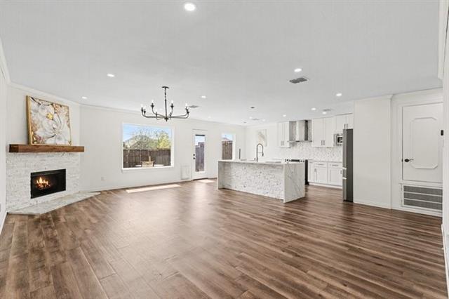 Foto del edificio - 2710 Gold Hill Dr